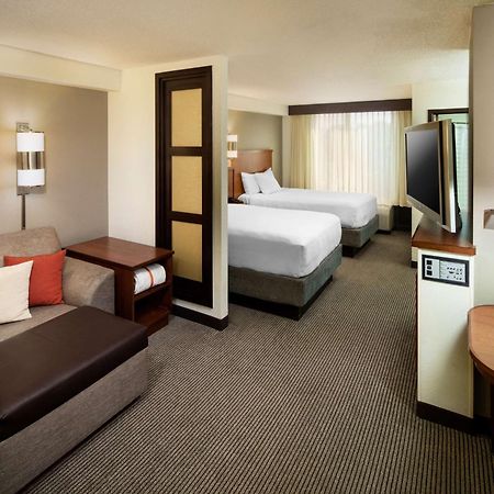 Hyatt Place Dallas Park Central Exteriör bild