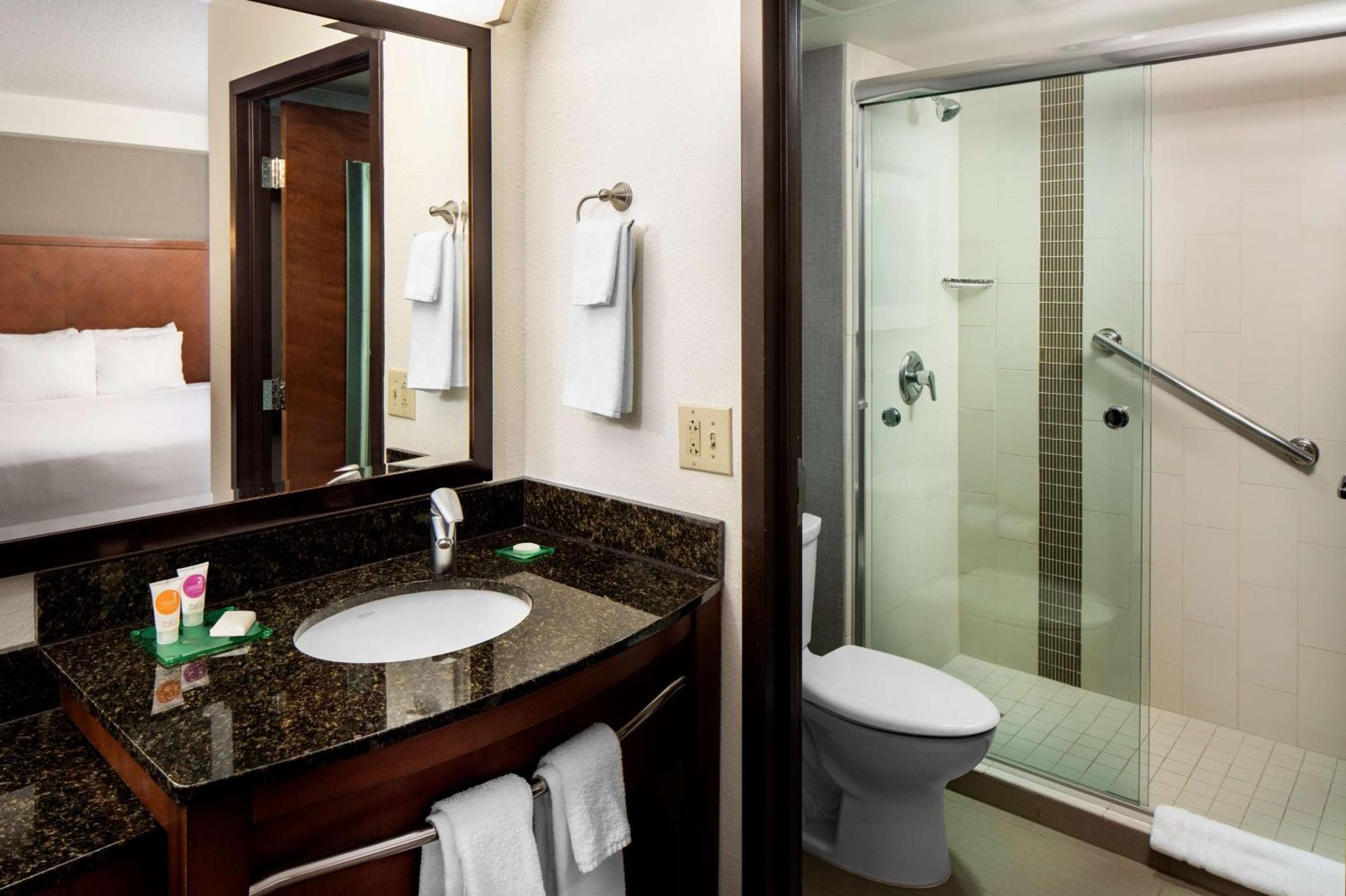 Hyatt Place Dallas Park Central Exteriör bild