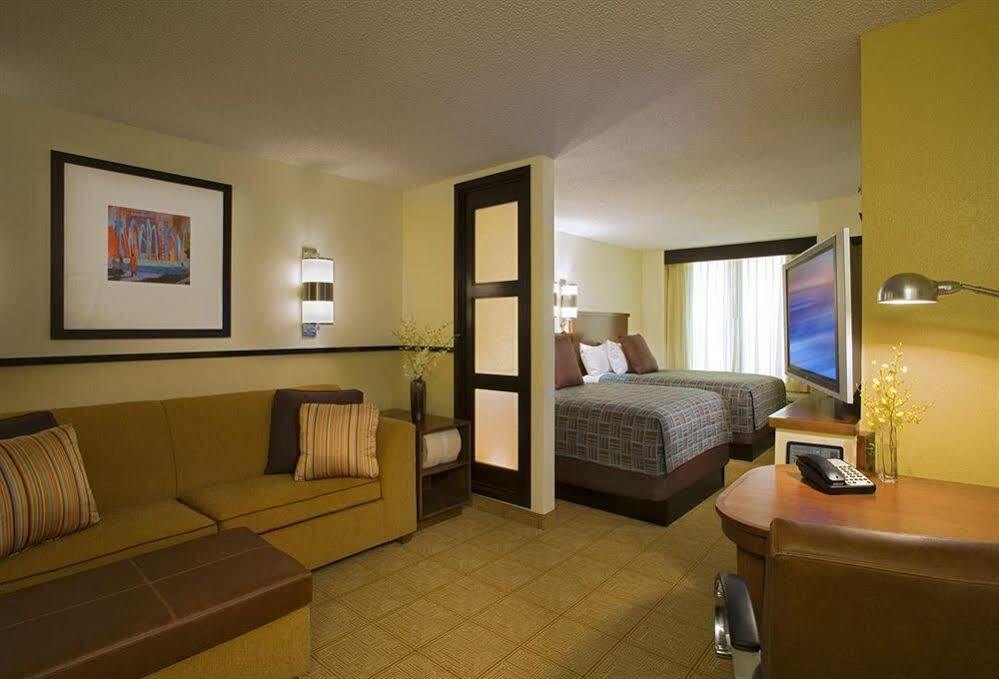 Hyatt Place Dallas Park Central Exteriör bild